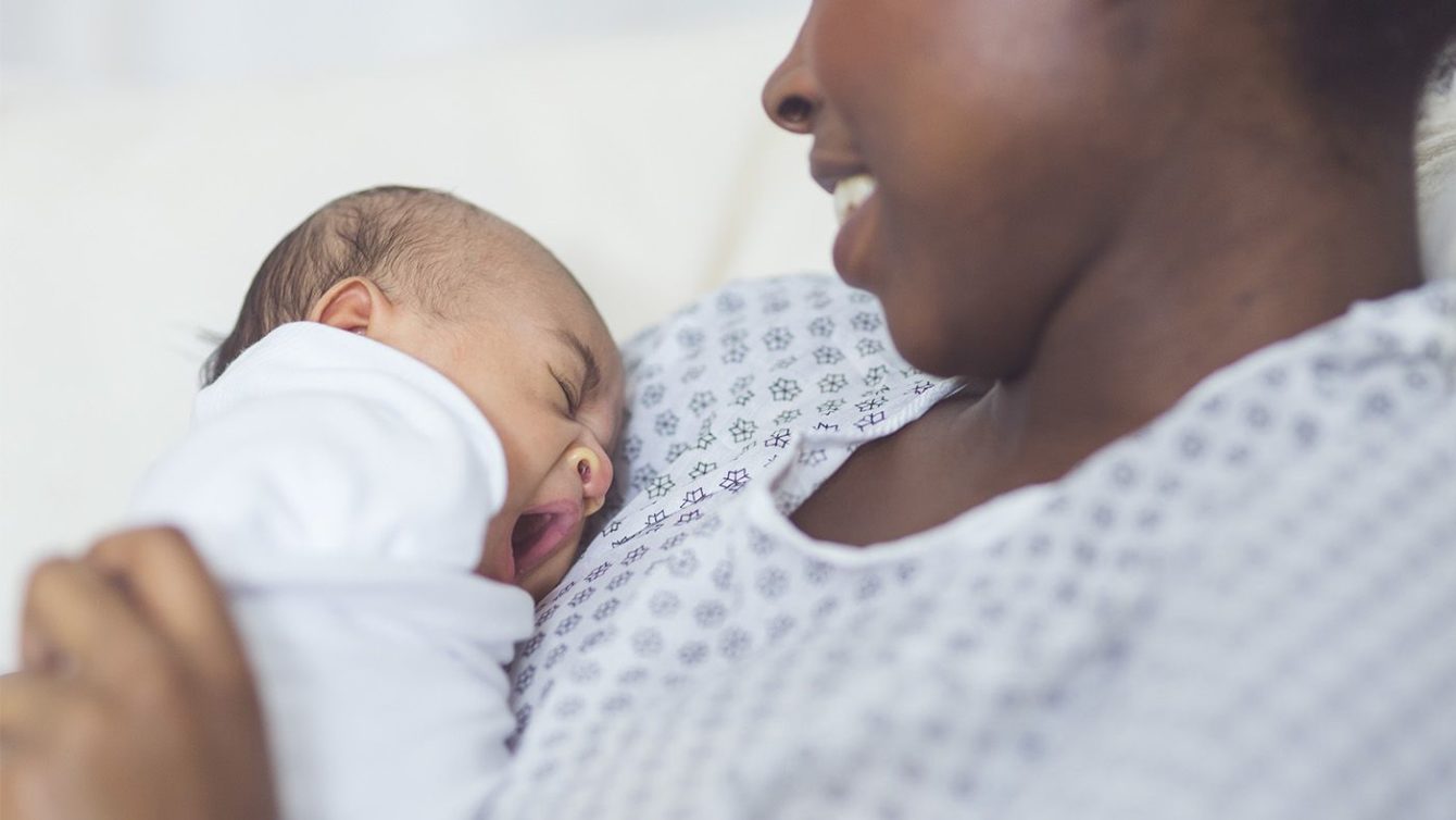Breastfeeding and bonding with your newborn